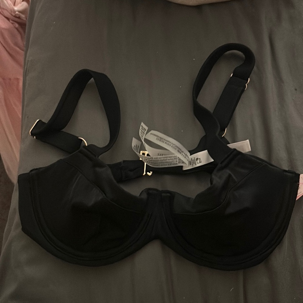 Victoria’s Secret Black Swim Top 34C